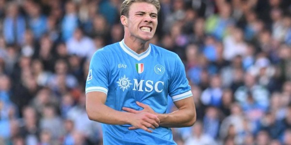 意甲第6轮:22岁曼联弃将霍伊伦助那不勒斯逆转热那亚,登顶积分榜