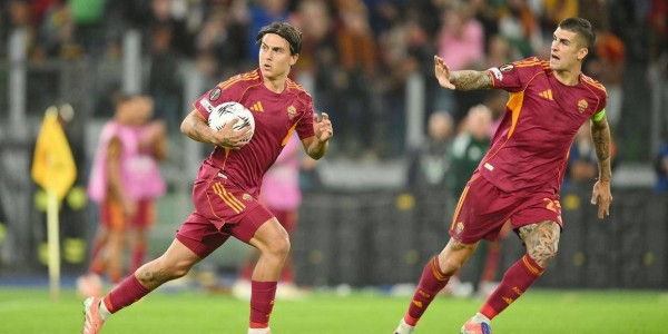 迪巴拉精彩进球助罗马击败萨索洛，反超AC米兰并追平意甲领头羊